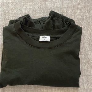 Aritzia Wilfred cropped tee